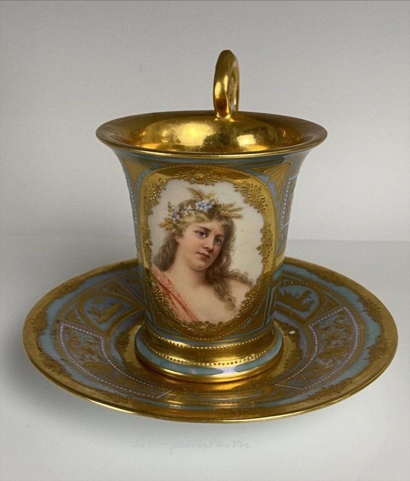 Royal Vienna , Фарфоровая чашка и блюдце от Royal Vienna, около 1900 года