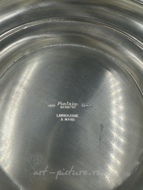 Silver ice vase (ice bucket), double-walled with a glass thermos liner. Art Nouveau.