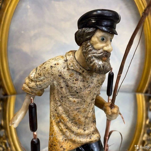 Авторская скульптура из камня Рыбак их цветных полудрагоценных камней