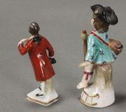 Фарфоровая фигура 19 века из Неаполя с миниатюрной фигуркой королевской Вены