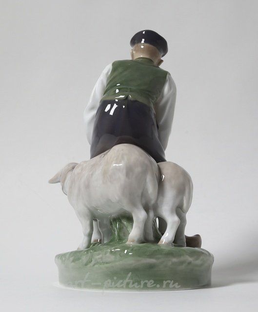 Фермер с овцами. Дания, г. Копенгаген, Royal Copenhagen