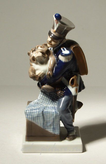 Солдат и Собака. Дания, г. Копенгаген, Royal Copenhagen