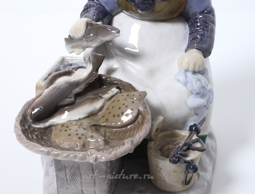 Рыбная лавка. Дания, г. Копенгаген, Bing & Grondahl