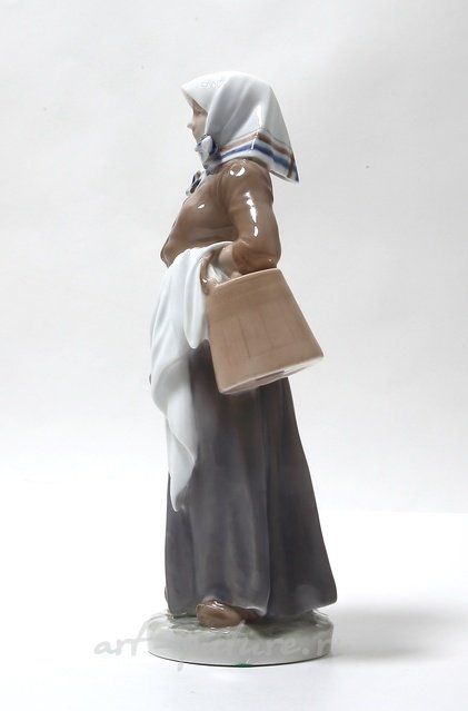 Доярка. Дания, г. Копенгаген, Royal Copenhagen