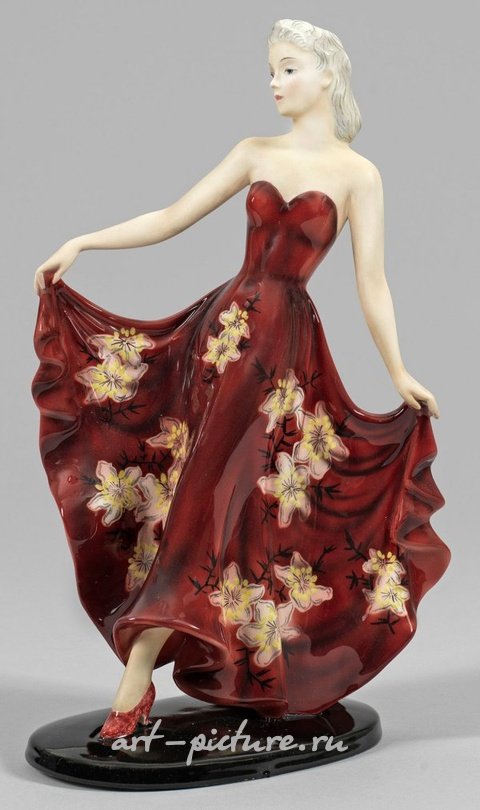 Австрийская глазурованная и расписная глиняная фигурка работы Гольдшайдера