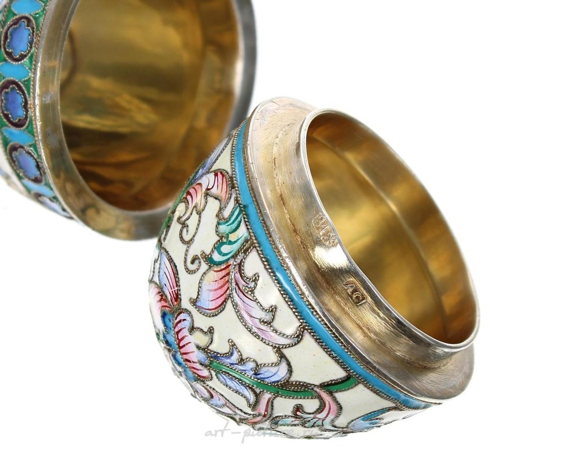 俄罗斯银 , 俄罗斯银制蛋和隔层珐琅