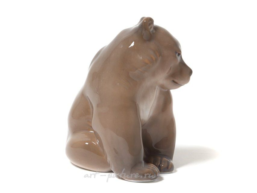 蹲着的熊。丹麦，哥本哈根，皇家哥本哈根，1923-1928年。