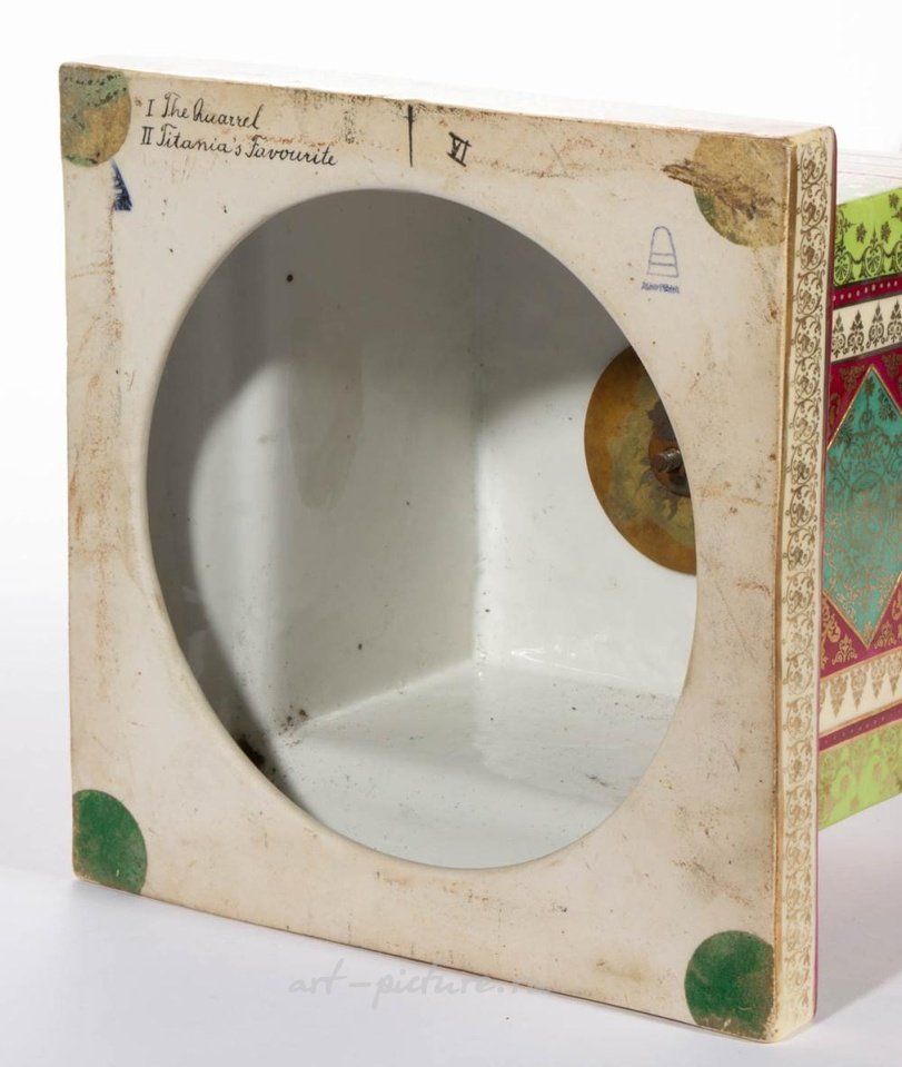 Royal Vienna , Австрийская королевская фарфоровая ваза из Вены с крышкой