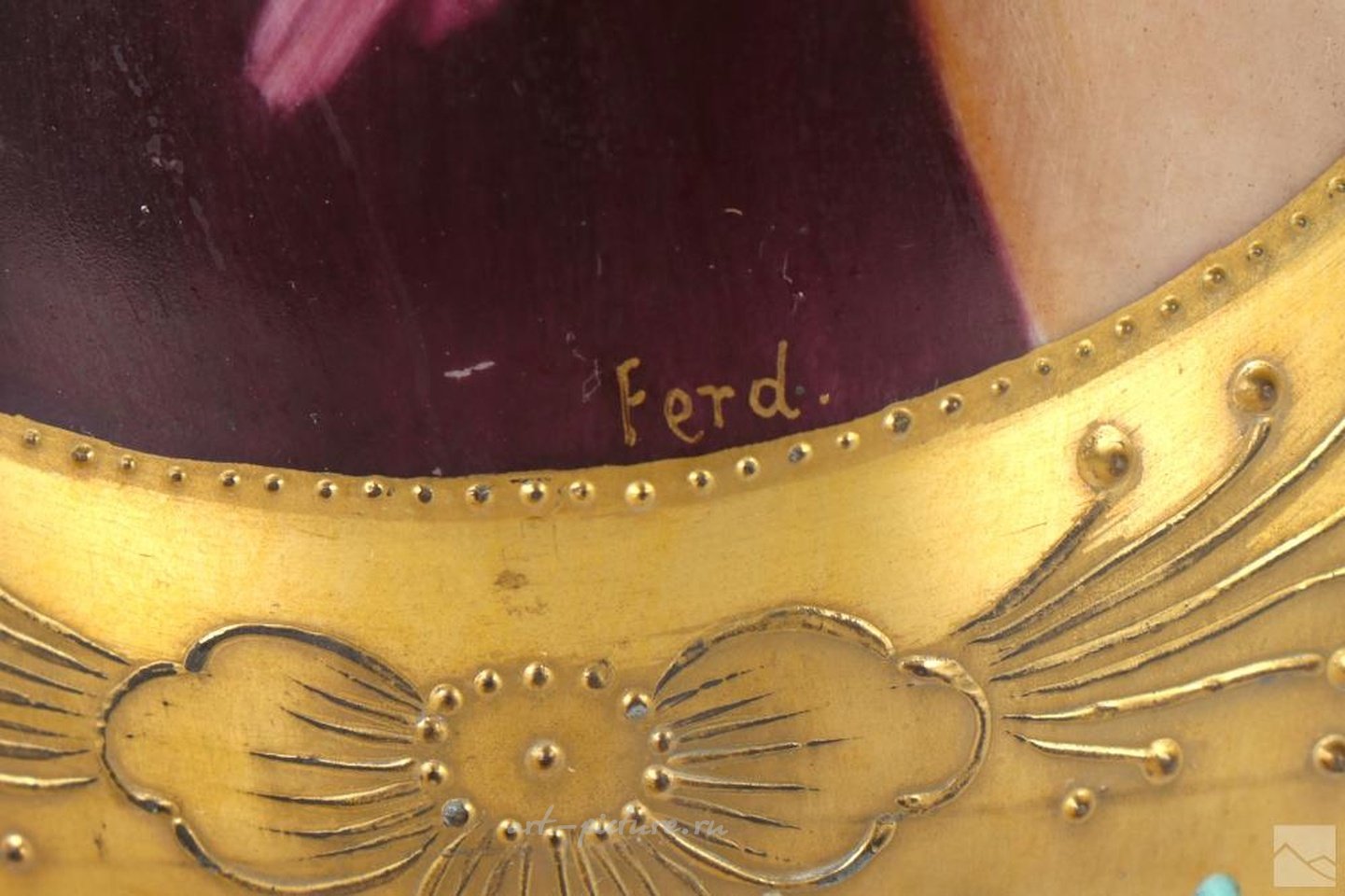 维也纳皇家瓷器 , 皇家维也纳瓷器新古典主义橱柜碟