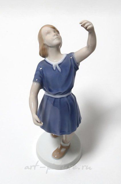 "My balloon. Denmark, Copenhagen, Bing & Grondahl"