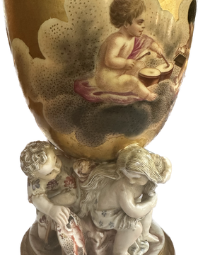 купить Старинный коллекционный фарфоровый кубок. KPM