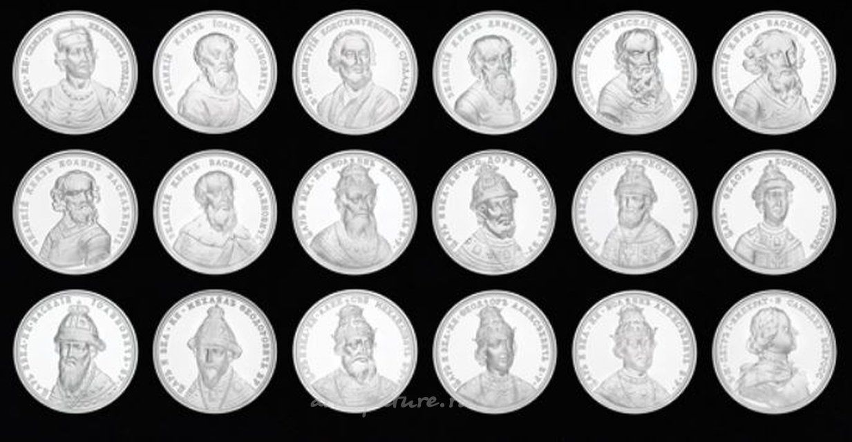 Коллекция серебряных медалей «Великие князья, цари и императоры российские» 67 шт. Санкт – Петербургский Монетный двор Гознака отчеканенных медалей портретной серии на основе сохранившегося исторического инструмента (штемпелей).