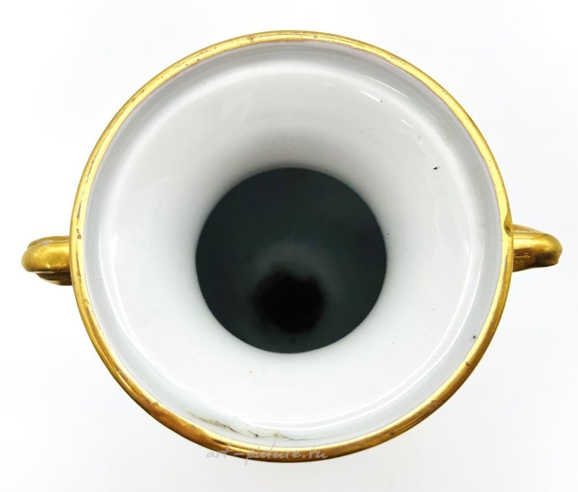 Royal Vienna , Ваза из фарфора 19 века с ручной росписью и золотыми узорами из Royal Vienna