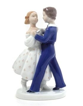 купить Фарфоровая фигура (статуэтка) Танцующая пара Bing Grondahl.