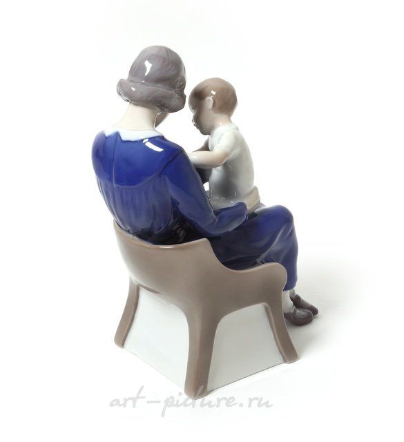 Счастливая семья. Дания, г. Копенгаген, Bing & Grondahl