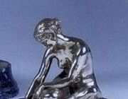 Молодая обнаженная девушка сидит на снопе льна. Раймон Ривуар Raymond Rivoire. изготовлена на литейном заводе Клода Вальсуани (Cire C.Valsuani Perdue)