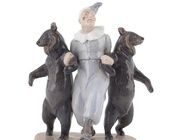 Фарфоровая фигура "Клоун и танцующие медведи"