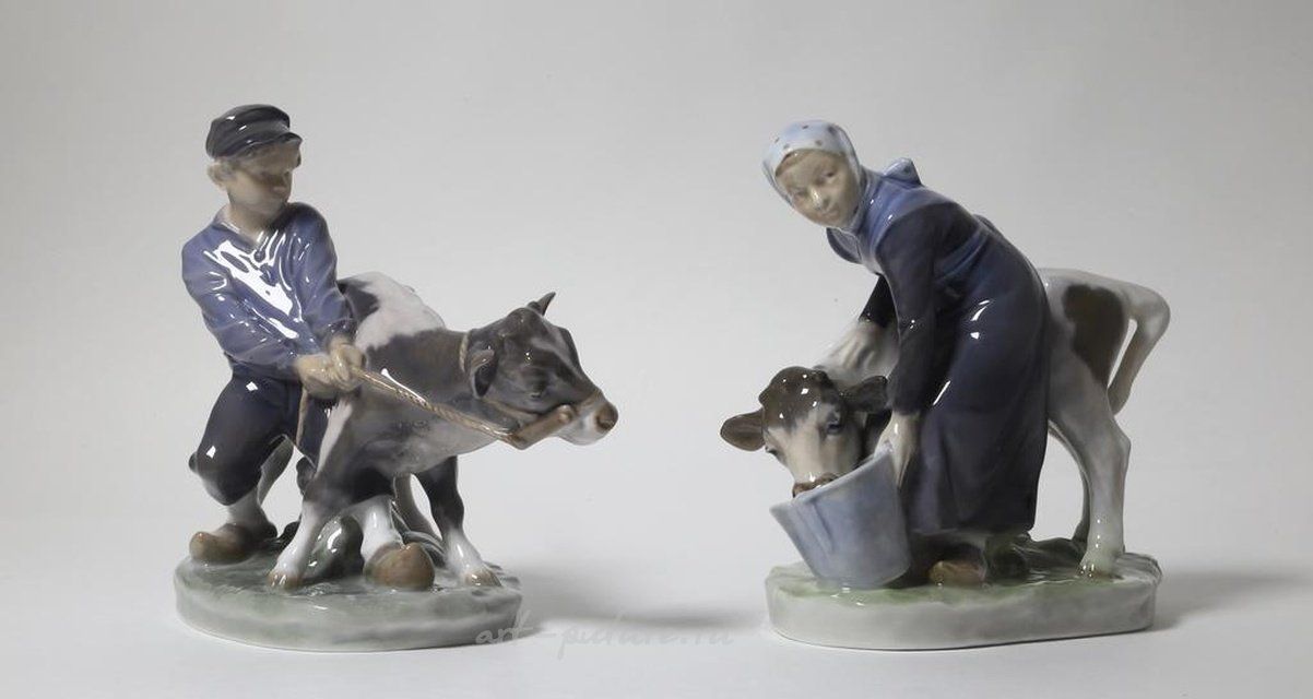 Девушка и мальчик с теленком. Дания, г. Копенгаген, Royal Copenhagen