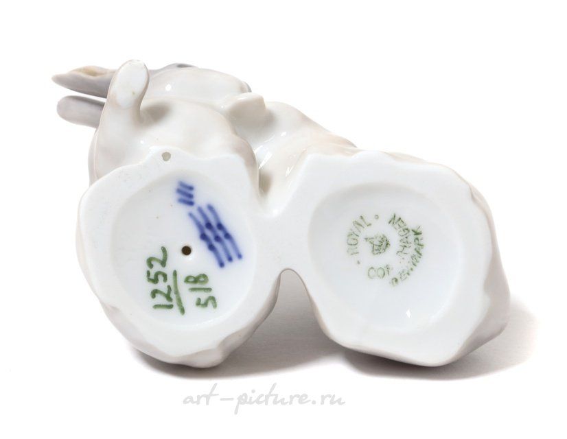 Фарфоровая фигура "Пара кроликов". Royal Copenhagen, 1923-1928 гг.