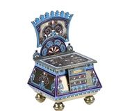 Серебряная солонка-трон с эмалью в технике клоизонне.