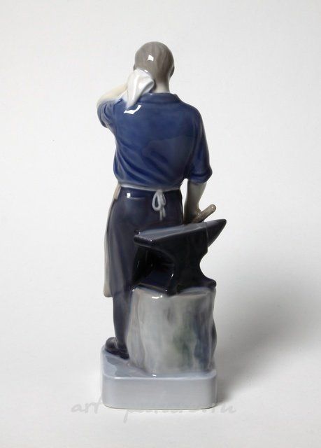 Кузнец. Дания, г. Копенгаген, Royal Copenhagen