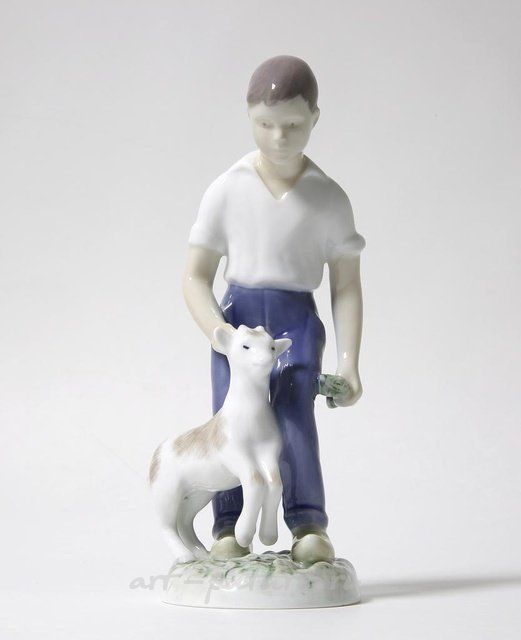 The Boy with the Kid. Denmark, Copenhagen, Bing & Grøndahl.