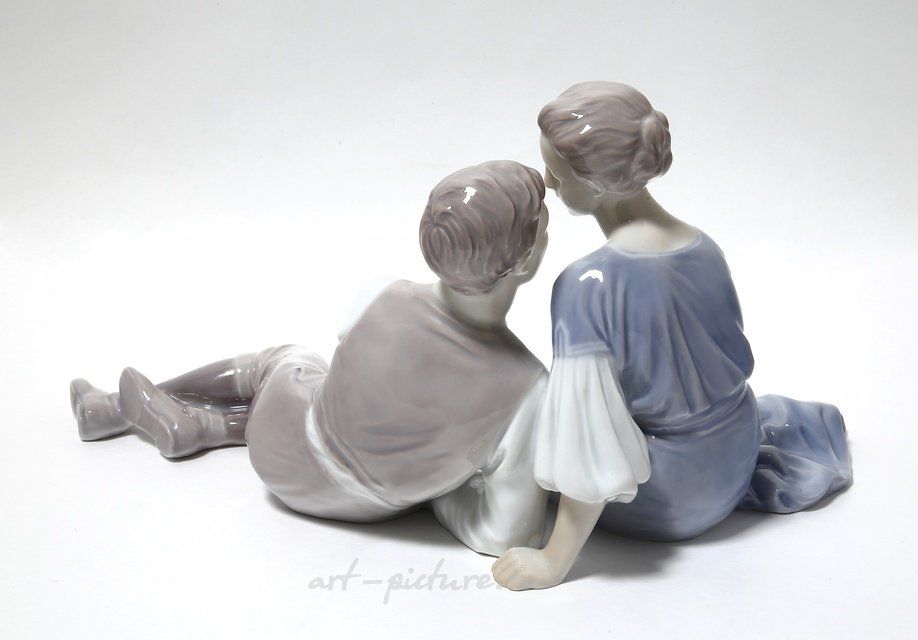 Юношеская любовь. Дания, г. Копенгаген, Bing & Grondahl