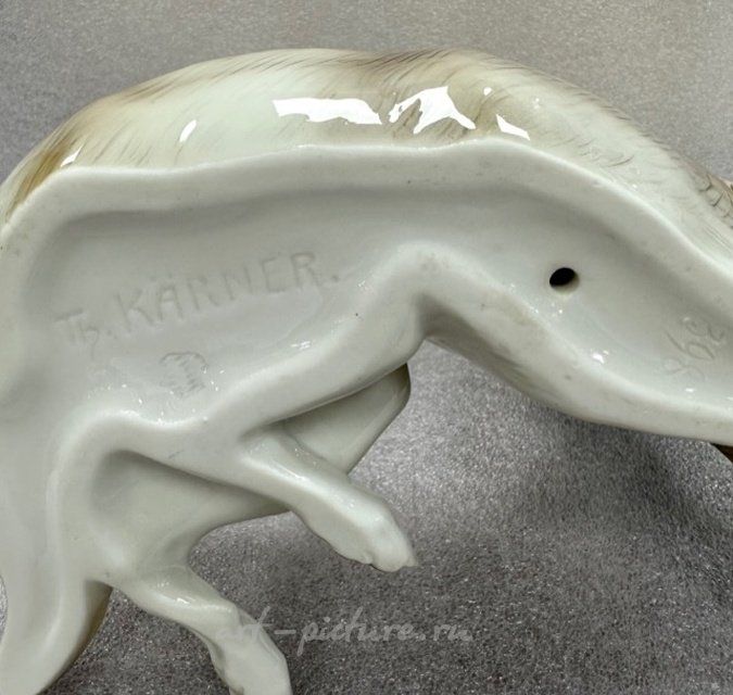 Фарфоровая фигура "Немецкая овчарка​". Nymphenburg