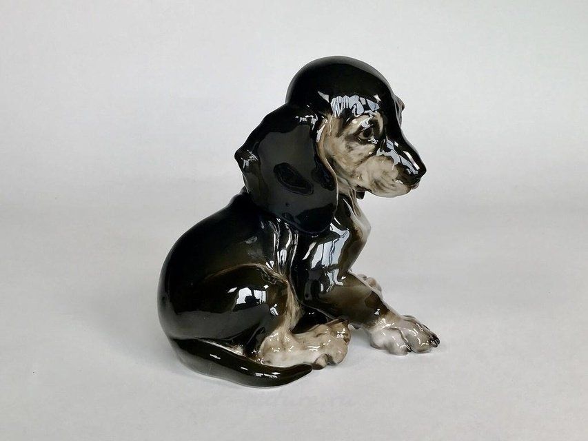 Статуэтка "Молодая такса" Rosenthal Германия 1936 год