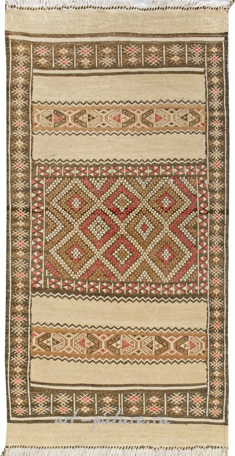 Турецкий ковер Сузани Келим, выполненный из шерсти на хлопковой основе