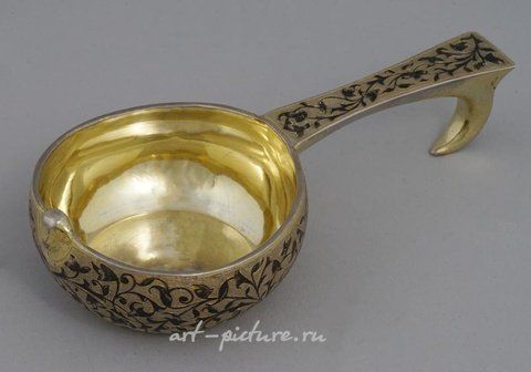 Русское серебро, Прекрасный русский серебряный позолоченный ковш