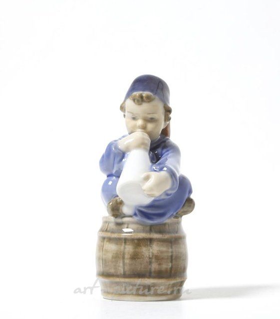 Мальчик с рожком. Дания, г. Копенгаген, Royal Copenhagen