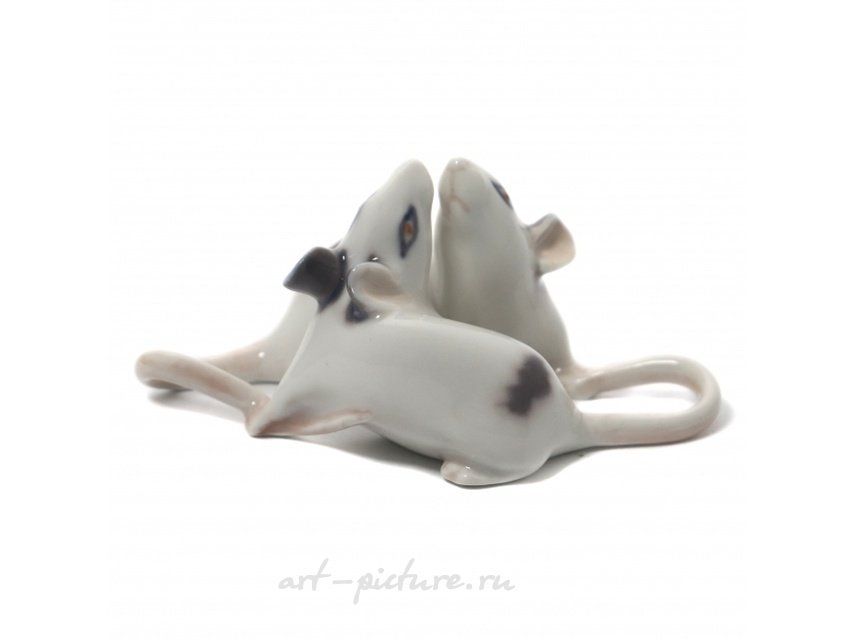 Фарфоровая статуэтка "Пара мышей" Royal Copenhagen, до 1923 года.