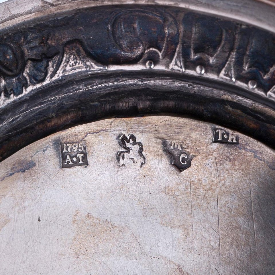 Русское серебро , Литая серебряно-позолоченная кружка