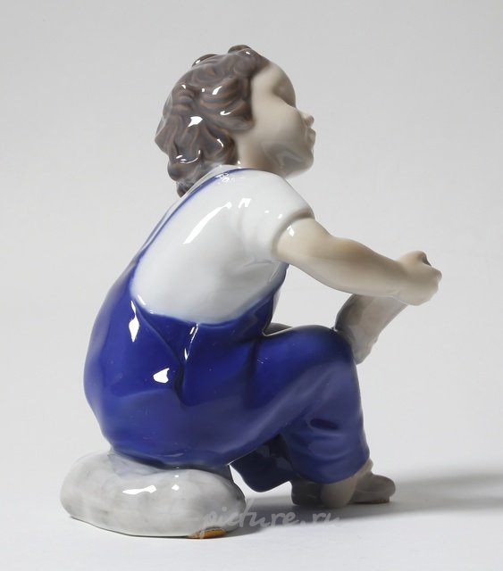 Помоги мне, мам. Дания, г. Копенгаген, Bing & Grondahl