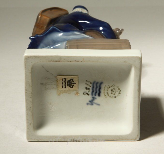 Солдат и Собака. Дания, г. Копенгаген, Royal Copenhagen