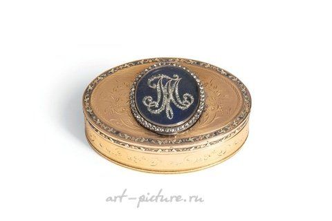 Русское серебро, ЗОЛОТАЯ ТАБАЧНАЯ КОРОБКА ДВУХ ЦВЕТОВ, ЭМАЛИ И БРИЛЛИАНТЫ, XIX ВЕК...