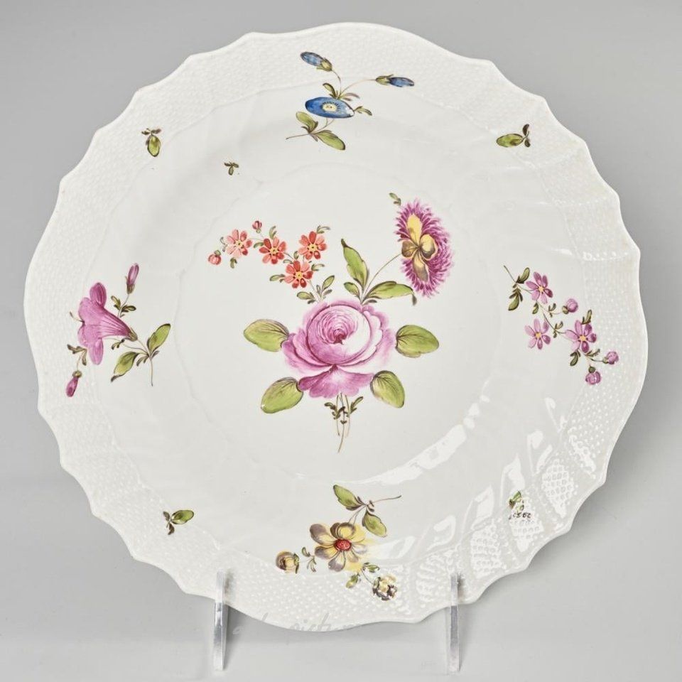 Royal Vienna , Фарфоровые тарелки 18-19 вв. из Европы: Людвигсбург, Королевской Вена, Севр