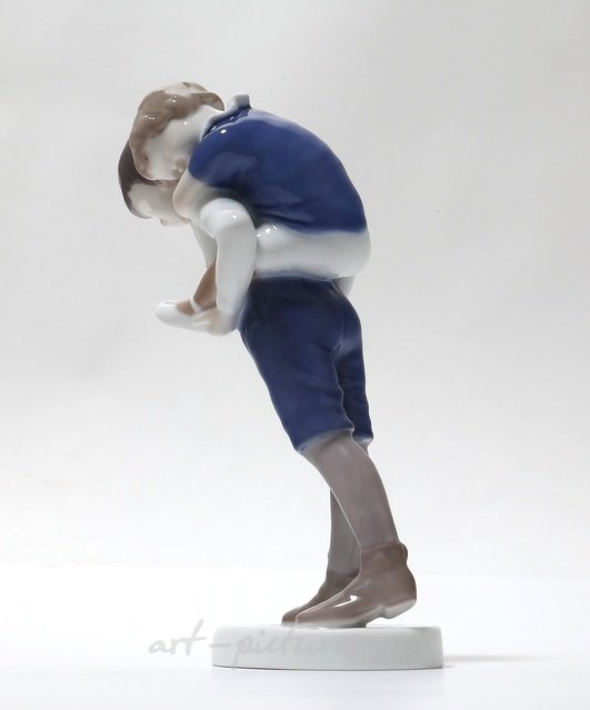 Наездница. Дания, г. Копенгаген, Bing & Grondahl