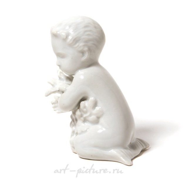 Мальчик-русалка​ с морскими водорослями​. Дания, г. Копенгаген, Bing & Grondahl