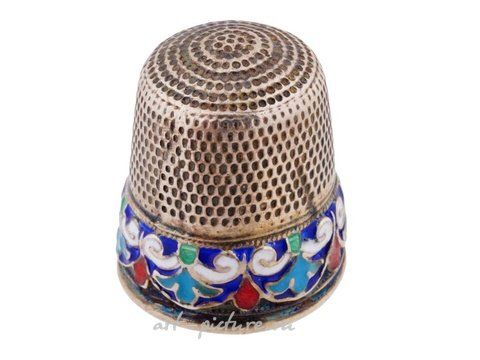 Русское серебро, Русская юдаика: напёрсток из серебра 84 пробы с позолотой и эмалью