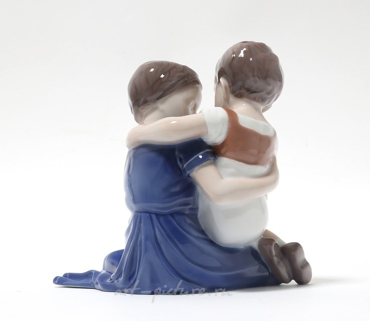 Играющие дети. Дания, г. Копенгаген, Bing & Grondahl