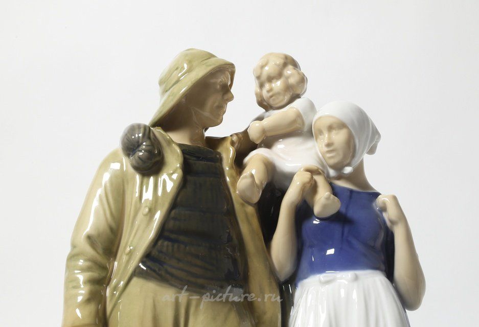 Семья рыбака. Дания, г. Копенгаген, Bing & Grondahl.