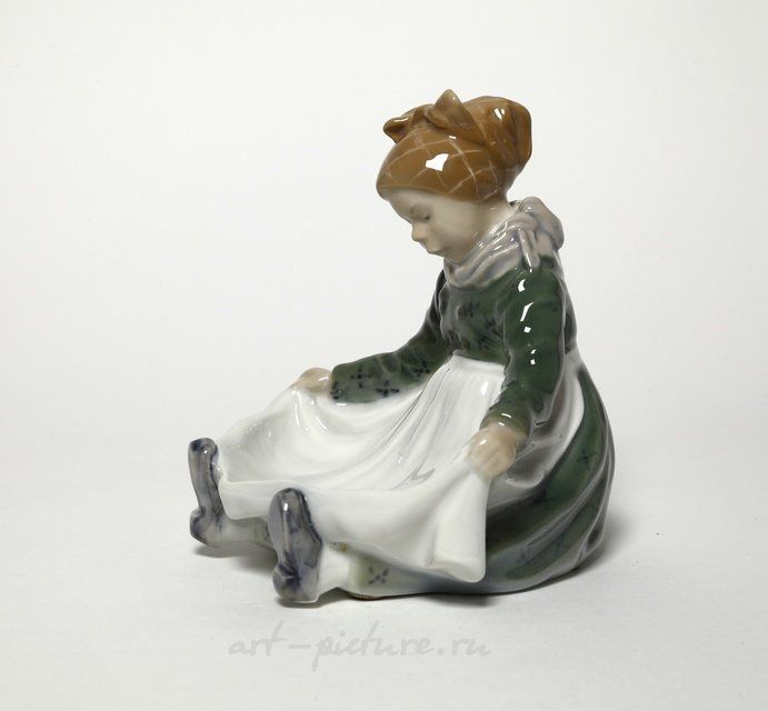 Амагерская девочка. Дания, г. Копенгаген, Royal Copenhagen