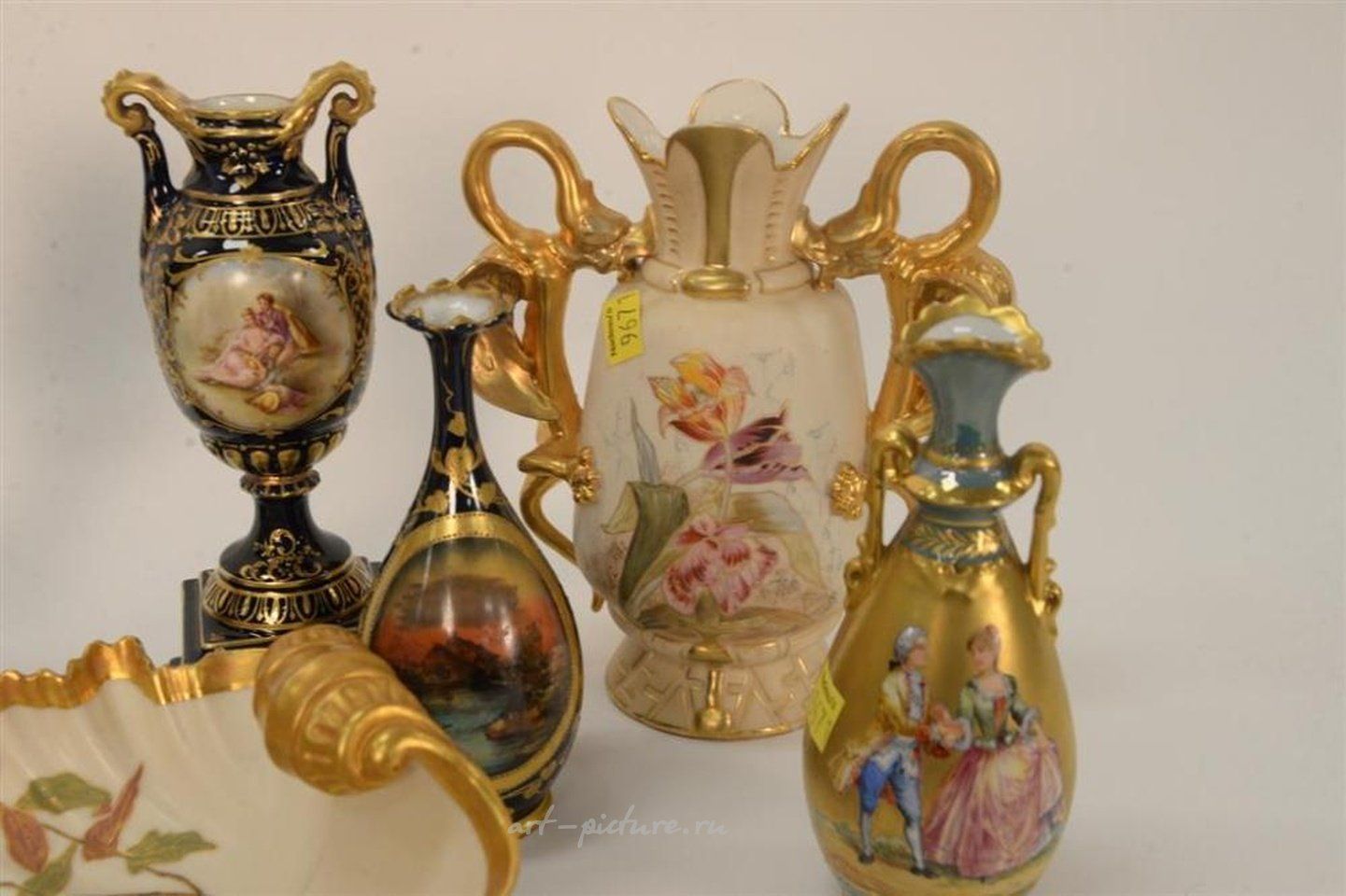 Royal Vienna , Фарфоровые вазы разных стилей и производителей