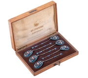 Русский серебряный чайный набор с позолотой и эмалью в технике клоизонне, Гр...