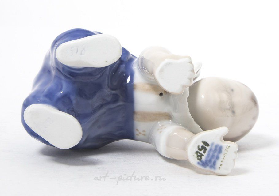 Ползающий ребенок. Дания, г. Копенгаген, Royal Copenhagen