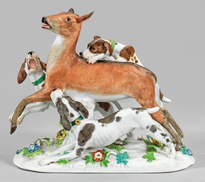 Охотничья группа из фарфора с ротвейлером и собаками