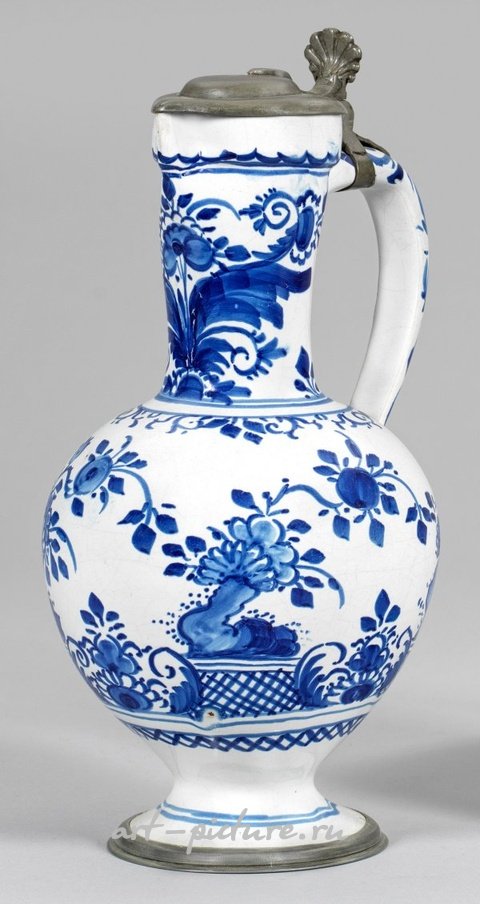 Энг-Хальсканне: тип керамического сосуда с балюстровой формой и кобальтовым декором.