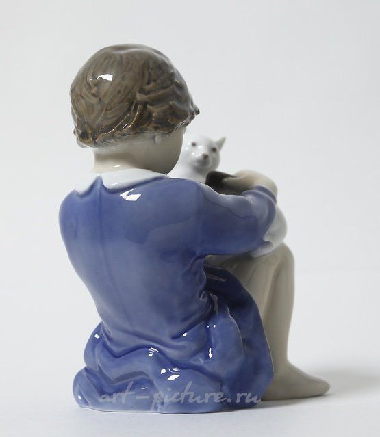 Девочка с кошкой. Дания, г. Копенгаген, Royal Copenhagen